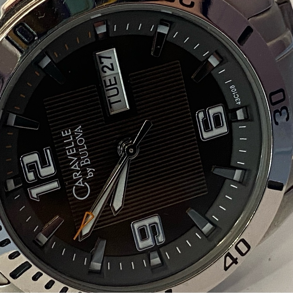 Caravelle by Bulova Men’s Quartz Watch Day Date Stainless Steel - Picture 4 of 6